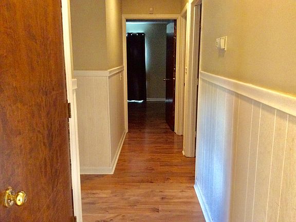 4th image of 1414 Huntington Dr