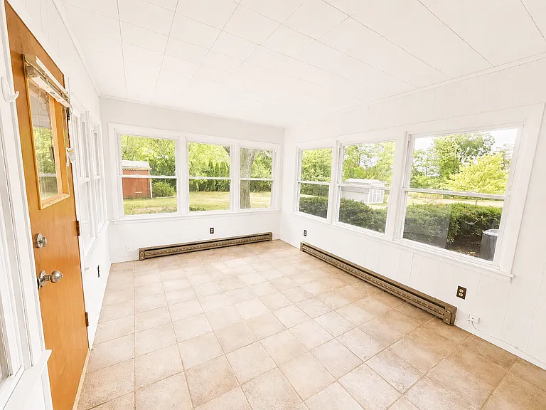 3600 Goetz Dr — Photo 11