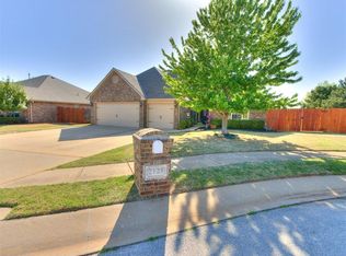 2125 Kendal Ct, Edmond, OK 73003