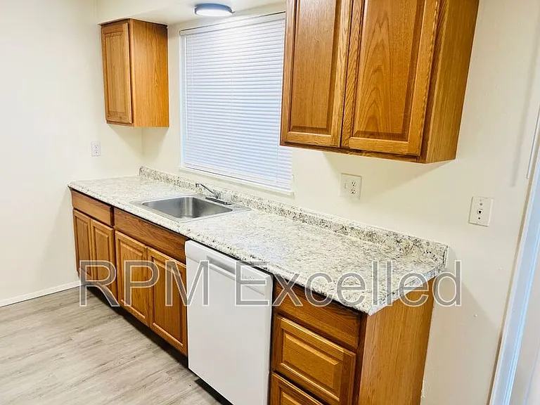 2500 S 286th Pl #A — Photo 11