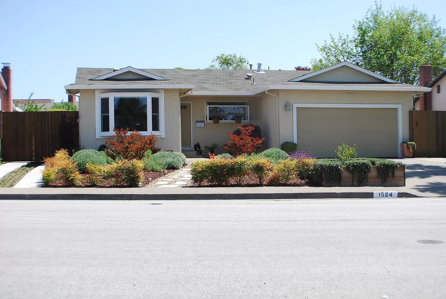 Baywood Dr, Petaluma — Photo 2