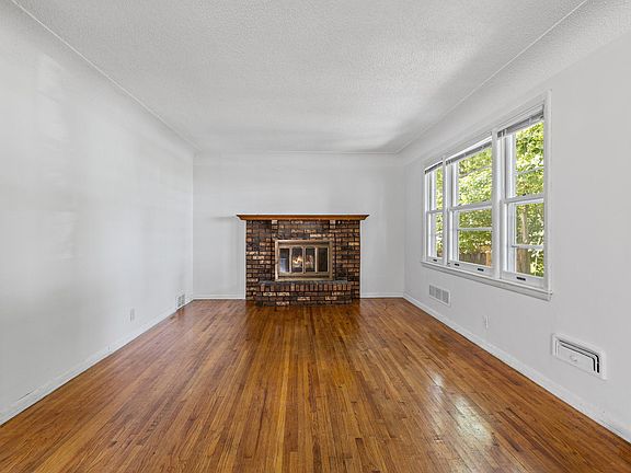 4th image of 6717 Queen Ave S