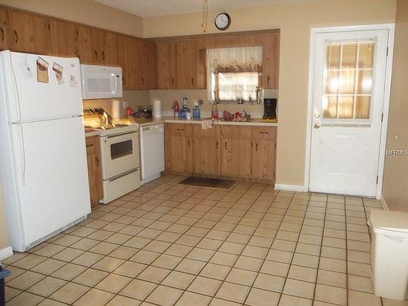 3rd image of 7231 Thomas Jefferson Cir W