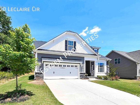 3rd image of 120 Leclaire Cir