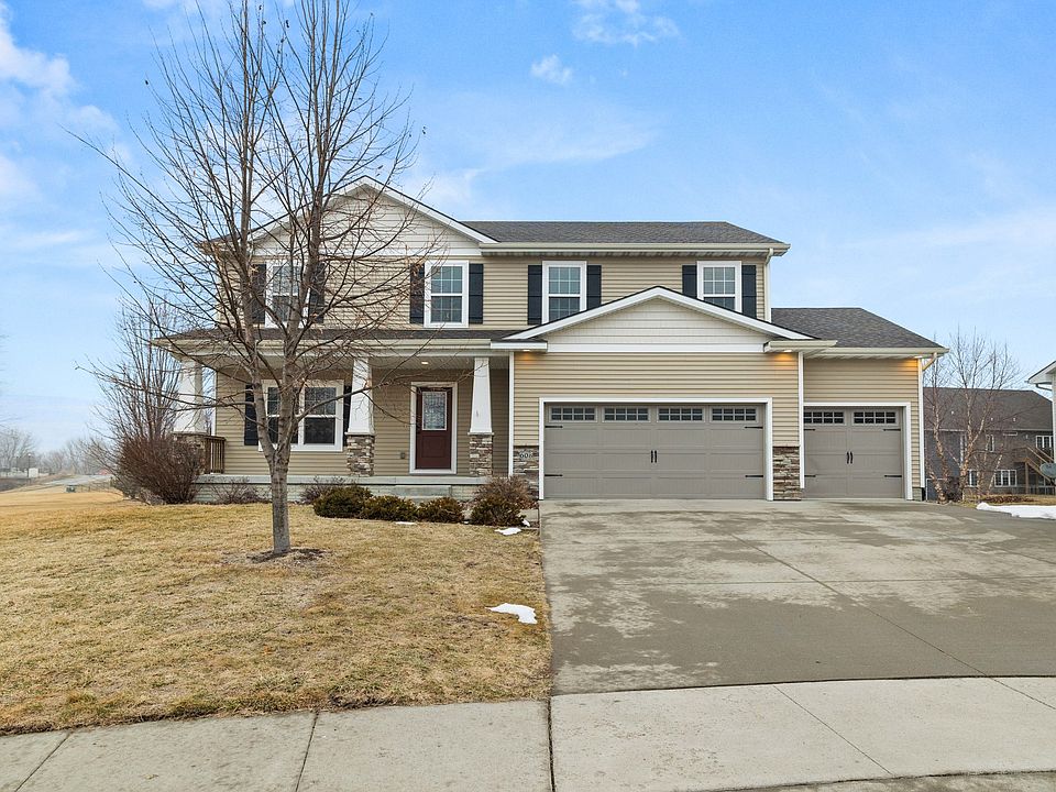 1st image of 608 NE 45th Ct