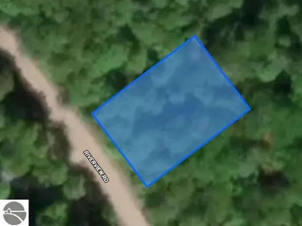 Riverview Rd #71, Mesick, MI 49668