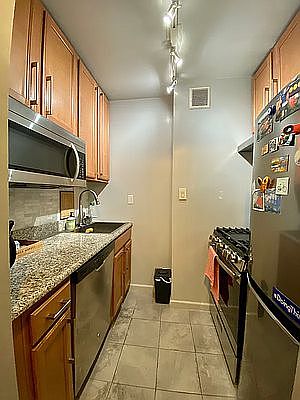 5th image of 350 W 50th St APT 2X