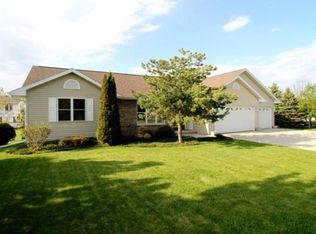 1205 Red Fox Ct, Kewaunee, WI 54216