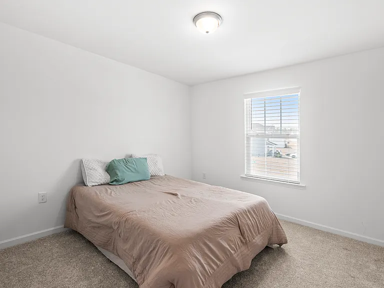 213 Providence Creek Dr — Photo 24