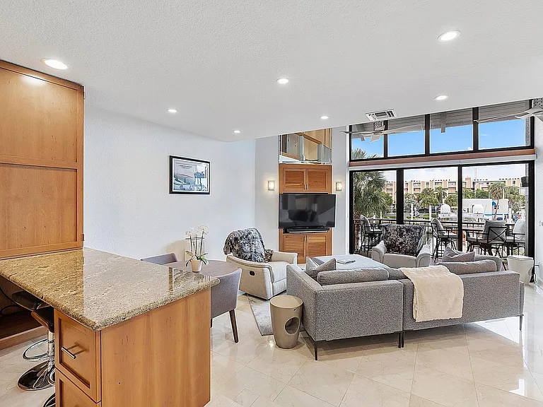 40 Portside Dr — Photo 13