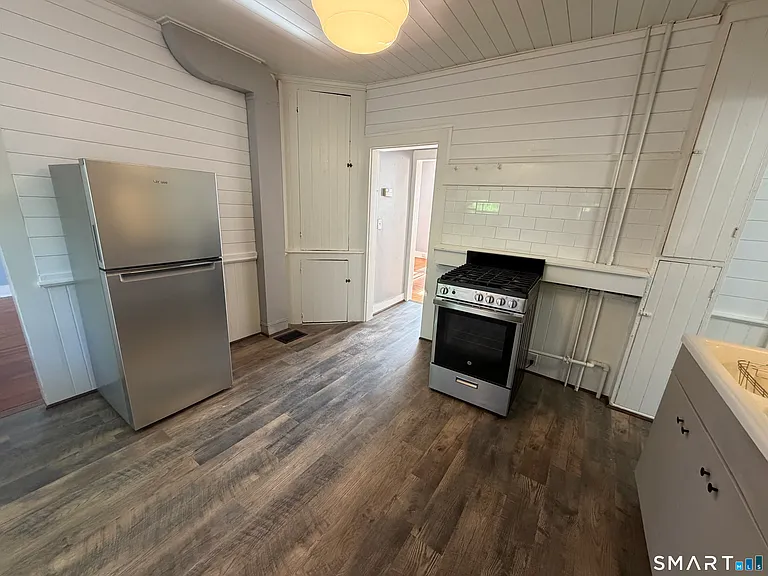 31 Woodruff Ave #1 — Photo 1