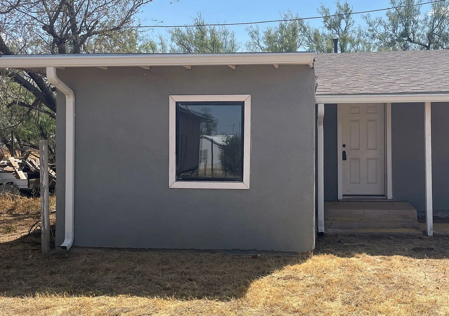 4207 Walnut St — Photo 1