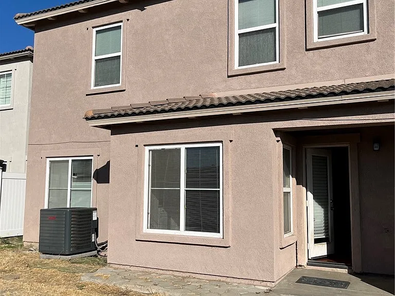 1241 Castledale St — Photo 34