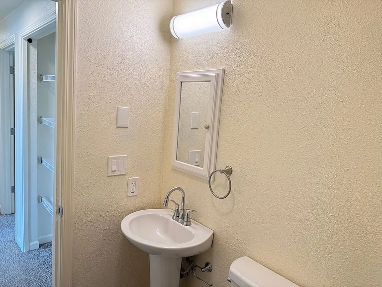 4432 Fergus Ave — Photo 22