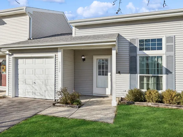 3322 Greenwich Ln, Island Lake, IL 60042