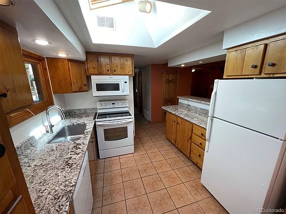 4th image of 30 Debra Ann Road