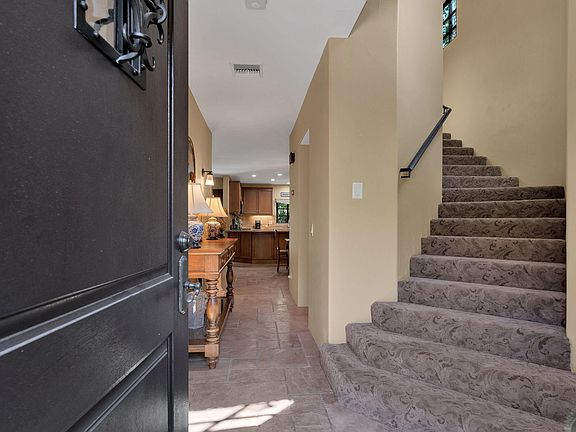 4th image of 326 Villaggio E