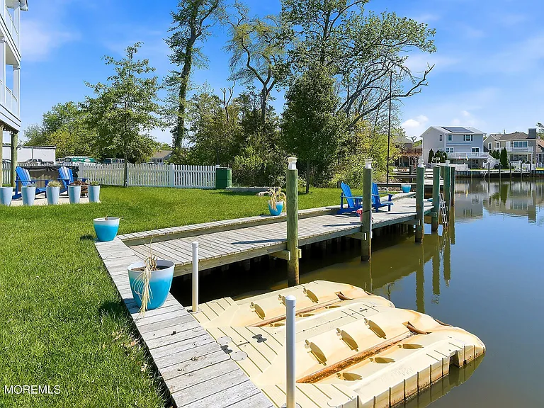 632 Drum Point Rd — Photo 7
