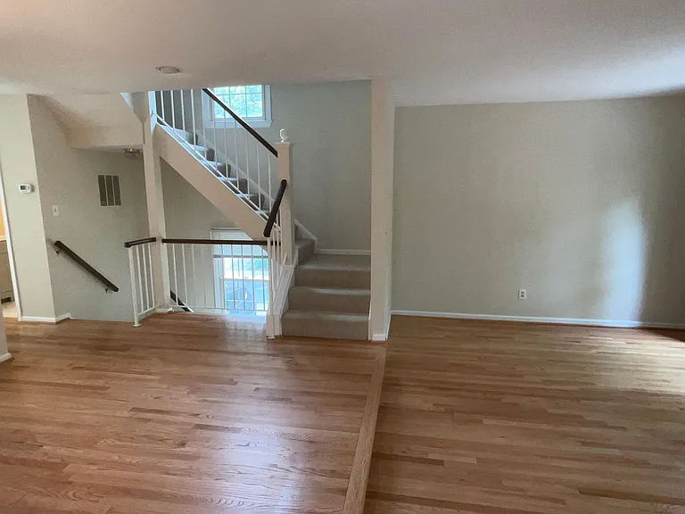 1311 Templeton Pl — Photo 12