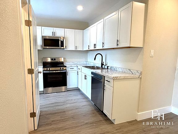 5th image of 516 E Quincy St APT 1