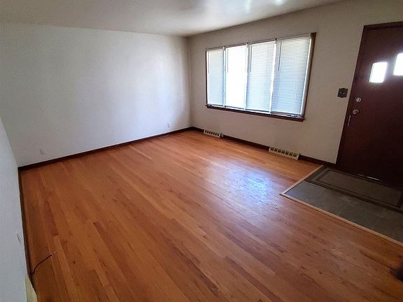 2nd image of 4709-11 Delmar St