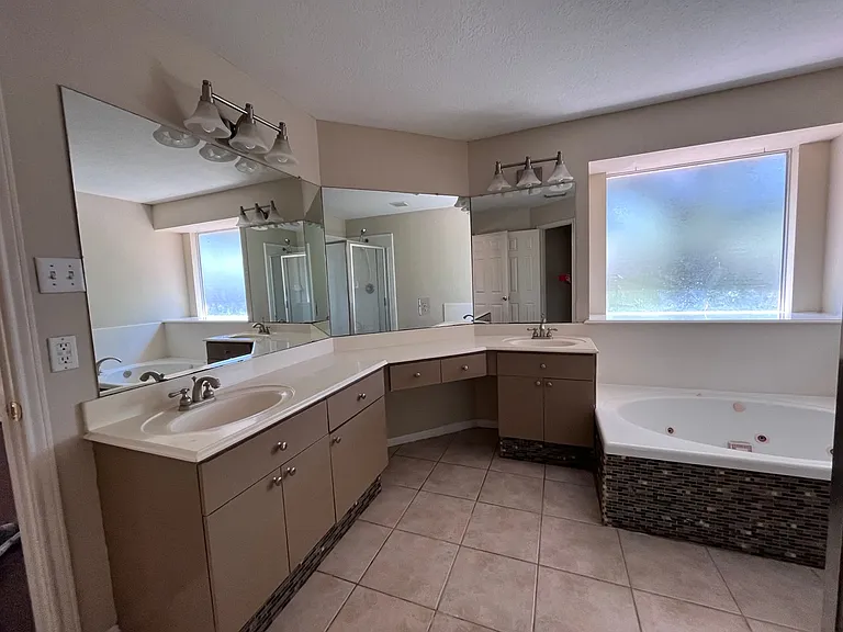 12827 Fox Arrow Ln — Photo 7