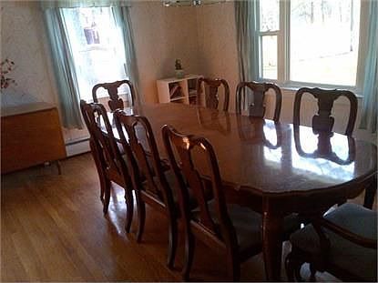 3rd image of 31 Oak Ln
