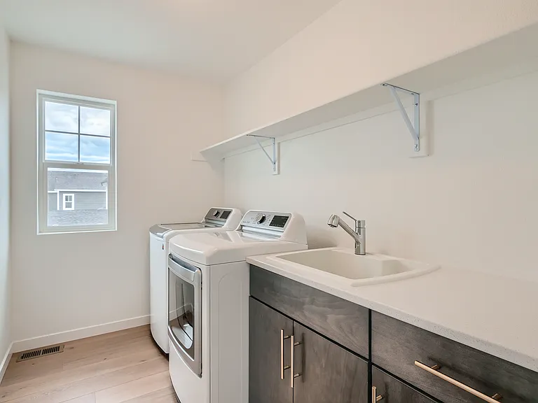 5850 Spring Breeze Dr — Photo 10