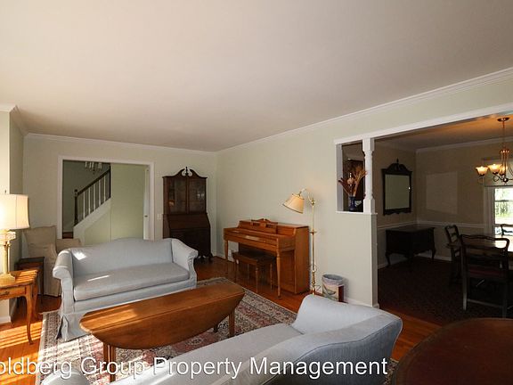 3rd image of 11200 Hunt Club Dr