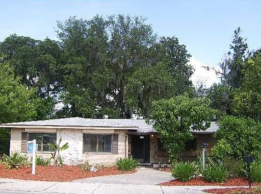 3rd image of 1191 Deltona Blvd