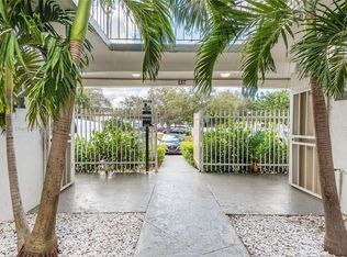 6905 Rue Vendome APT 8, Miami Beach, FL 33141