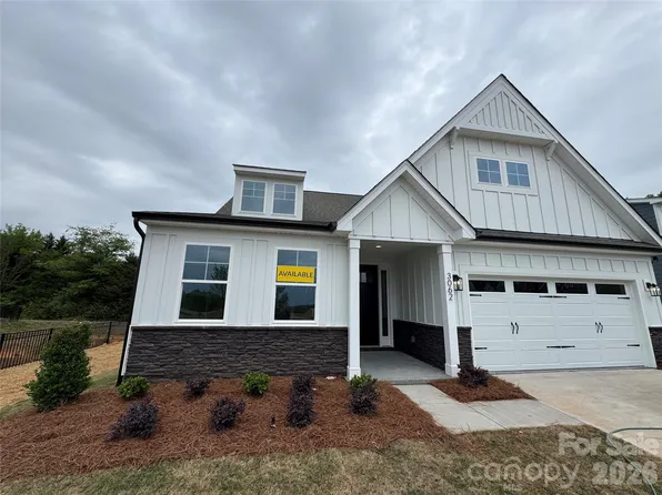 3062 Constitution Ln, Gastonia, NC 28056