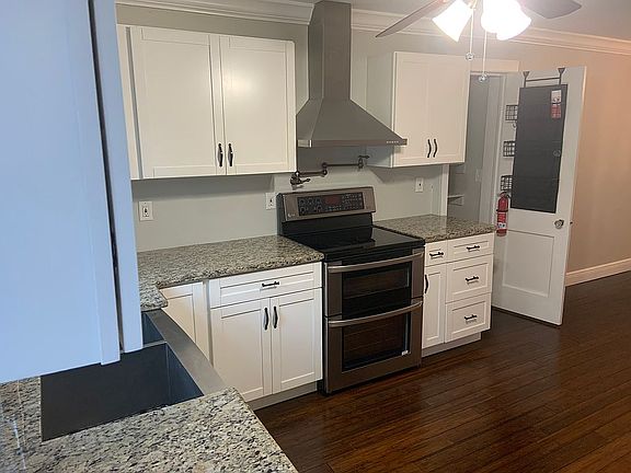3rd image of 2104 Delaney Ave