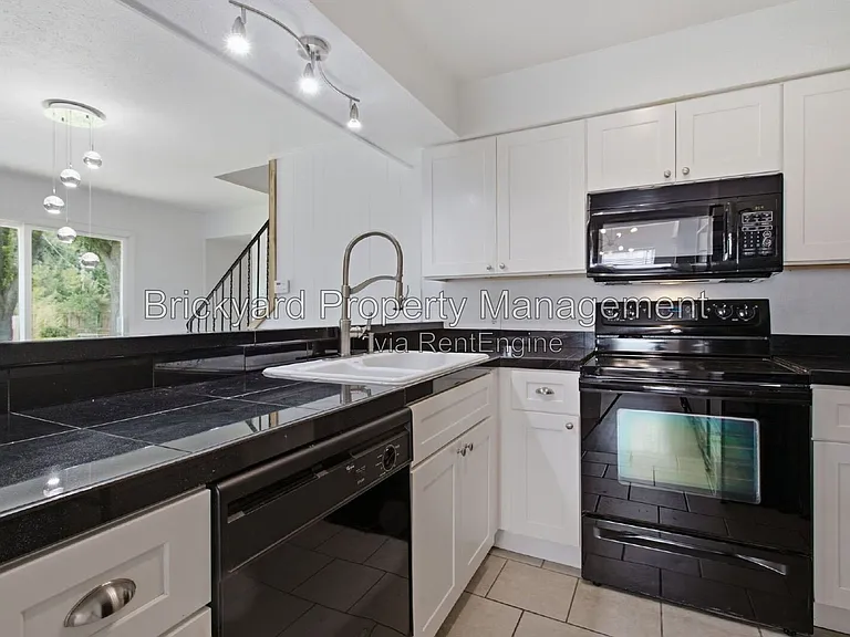 4126 Justice Ln — Photo 15