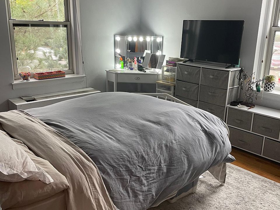 1st image of 126 Woodside Grn APT 2A