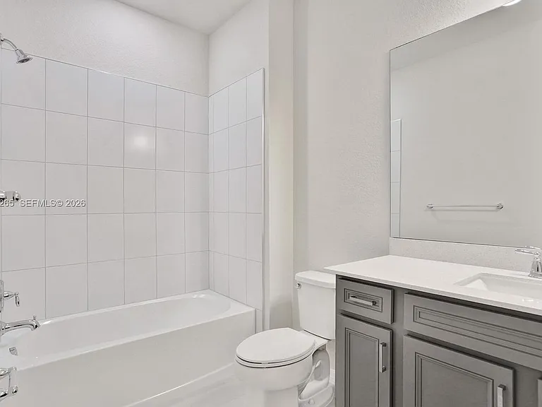 2202 S Appleton Cir S — Photo 28