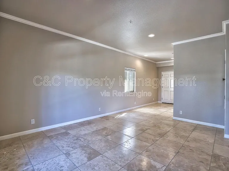 815 Alice St #B — Photo 4