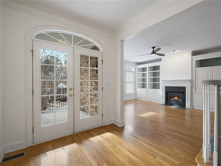 2603 Oglethorpe Cir — Photo 30