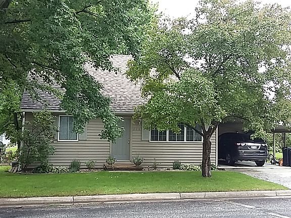 2nd image of 208 W Parker St