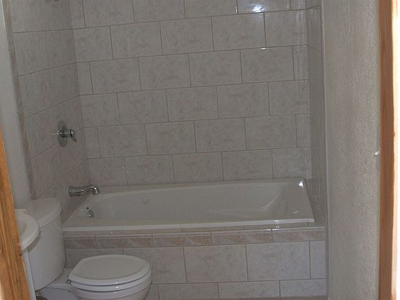 Jacuzzi Tub and Custom Tile