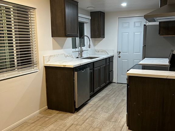 3rd image of 756 Eucalyptus Ave #C