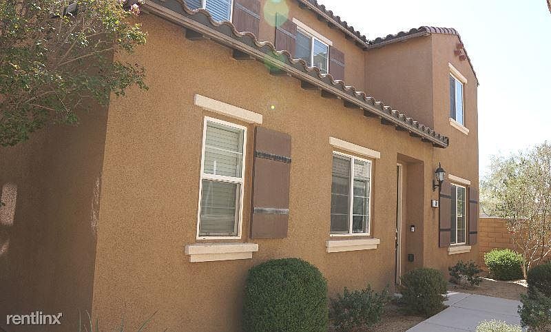 1st image of 637 Calle Vibrante