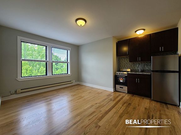 2nd image of 4546 N Damen Ave APT 411
