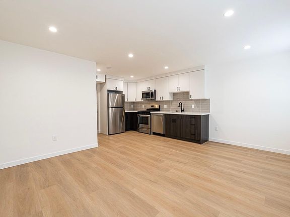 2nd image of 617 N Occidental Blvd APT B