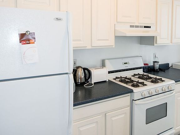 5th image of 1309 Park Ave APT 4R