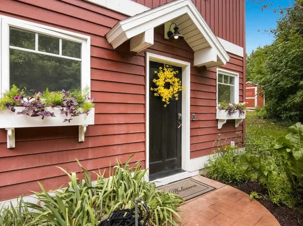 910 Rusch View Rdg, Traverse City, MI 49696