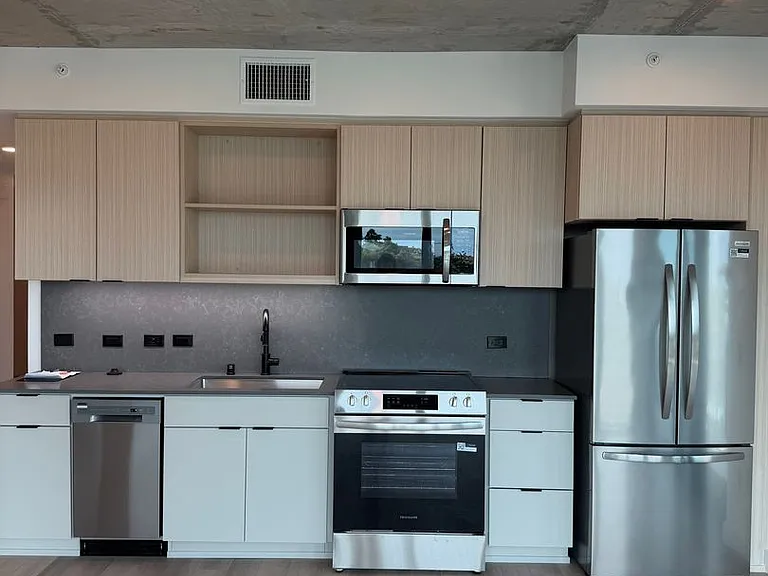 Rainford Apartments — Photo 146