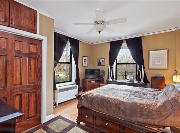 3rd image of 3875 Waldo Ave APT 2C