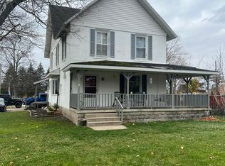 23 S Weaver Ave, Fremont, MI 49412