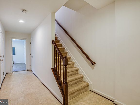 2nd image of 2339 Drake Ln